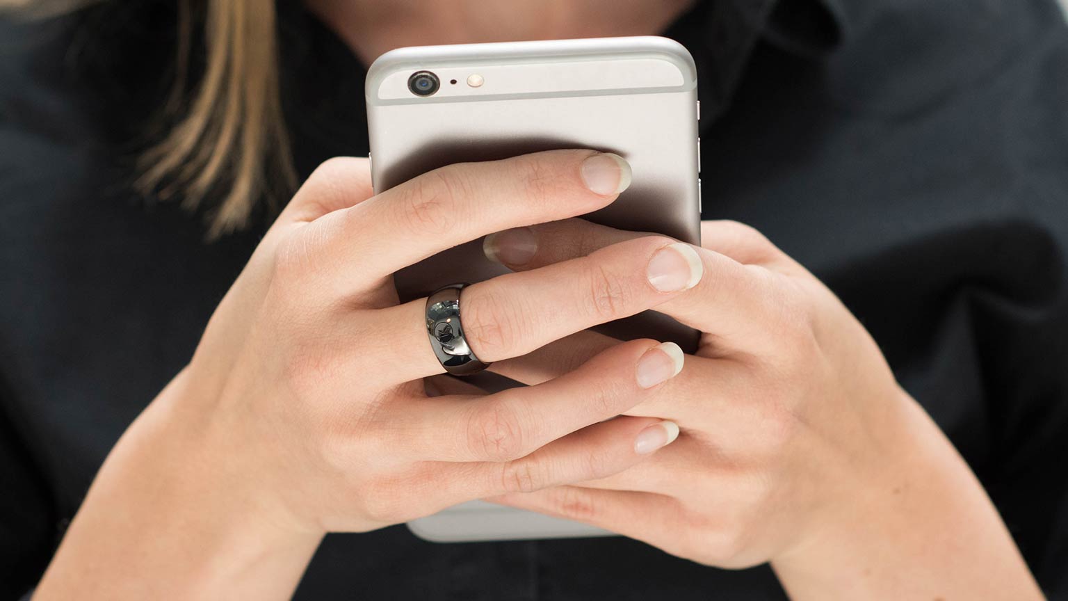 The $200 Motiv Ring Packs Fitness Tracking Into a Tiny Package
